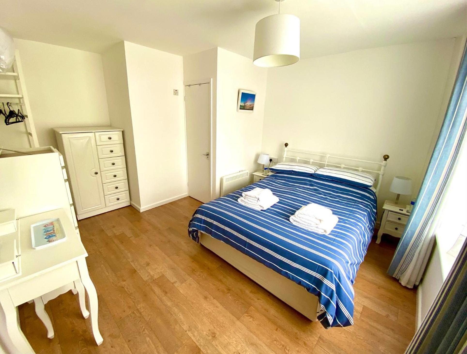 Golden Acre Jurassic Coastal Lodges ,Eype 브리드포트 외부 사진