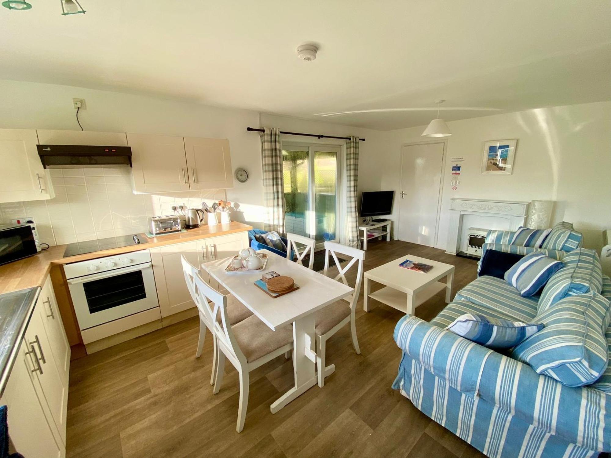Golden Acre Jurassic Coastal Lodges ,Eype 브리드포트 외부 사진
