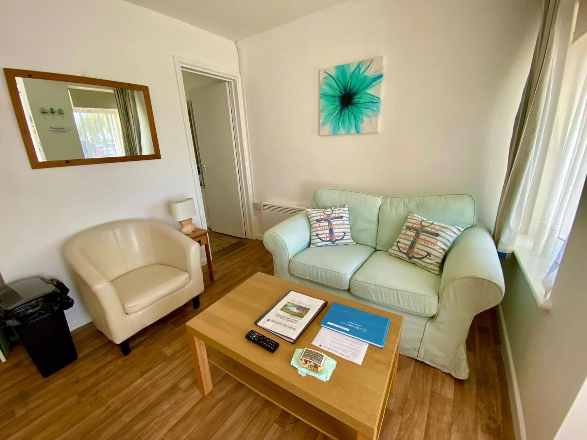 Golden Acre Jurassic Coastal Lodges ,Eype 브리드포트 외부 사진